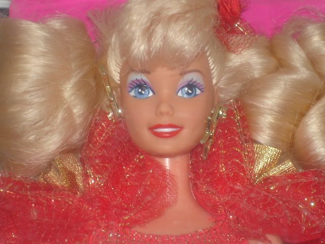 Red Fleur de Laz Barbie Richwell 1994 Philippines MIB